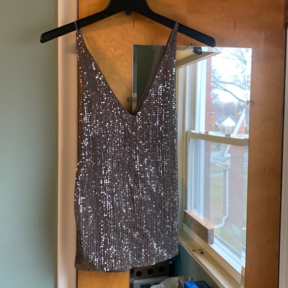 Express sexy cross cross sequin tank - Picture 1 of 4